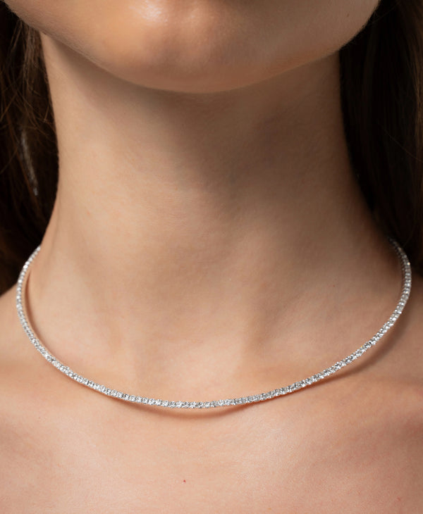 INNER LIGHT CHOKER SILVER AND WHITE